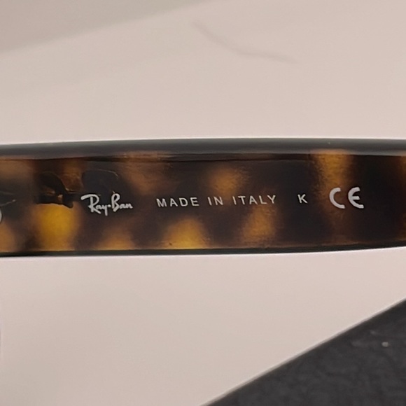 Raybans glasses - Picture 3 of 5